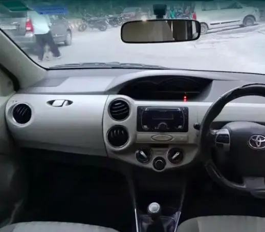 Toyota Etios Cross 1.5 V 2016