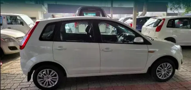 Ford Figo 1.4 tdci zxi  2013