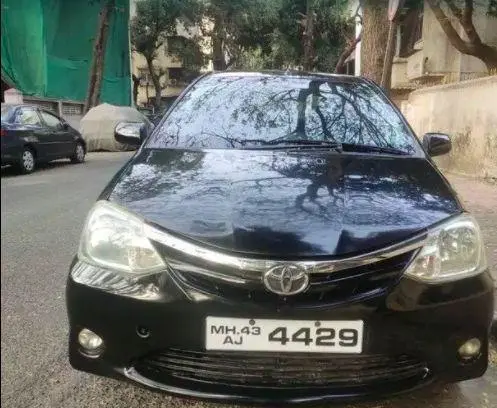 Toyota Etios V 2011