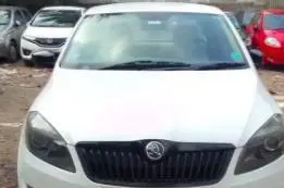 Skoda Rapid 1.5 TDI CR Style Plus AT 2015
