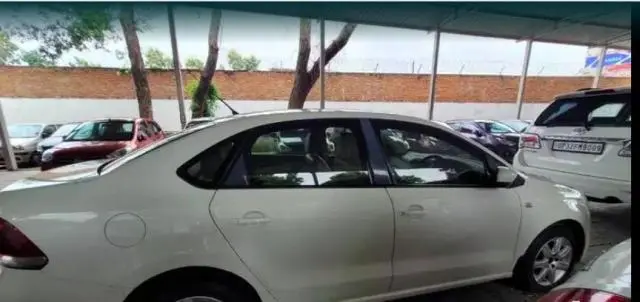 Volkswagen Vento 1.2 TSI Highline AT 2012