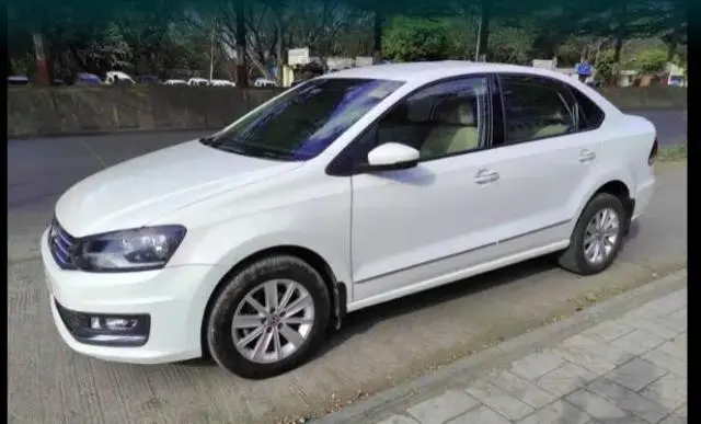 Volkswagen Vento 1.5 TDI Highline Plus AT 2016