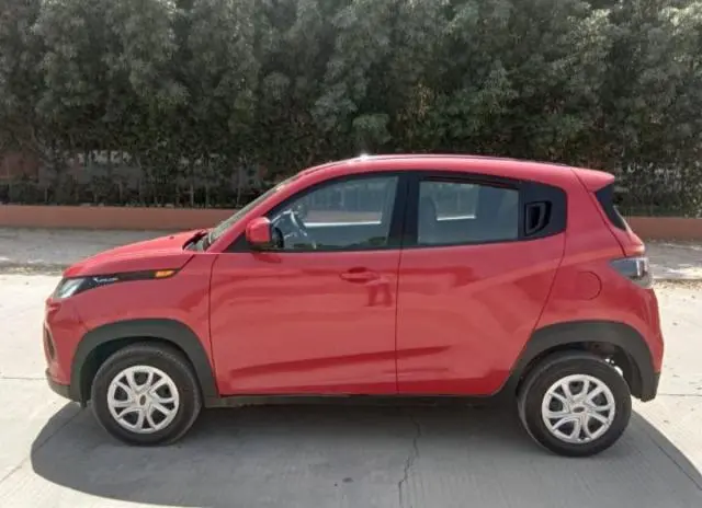 Mahindra KUV100 K4 D 6 STR 2019