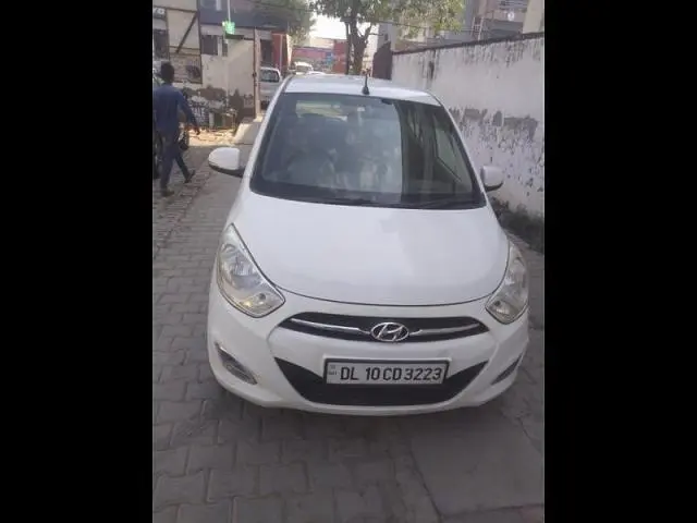 Hyundai i10 Sportz 1.2 AT 2012