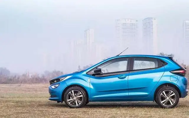 Tata Altroz XM Petrol 2020