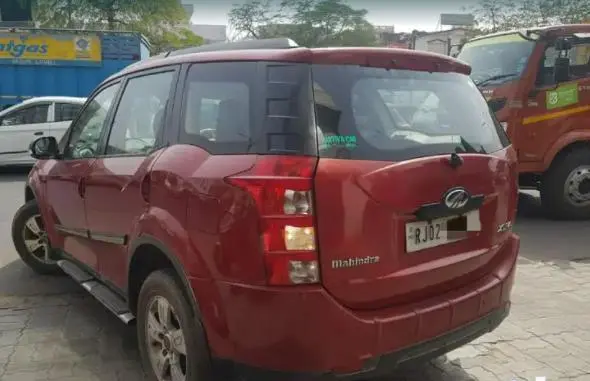 Mahindra XUV500 W8 2013