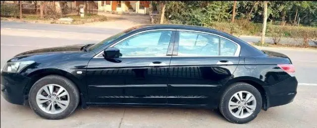 Honda Accord 2.4 AT 2010