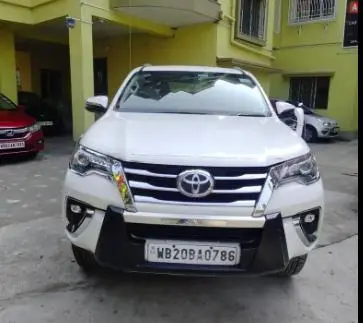 Toyota Fortuner 2.8 4x4 AT 2018