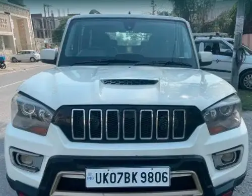 Mahindra Scorpio S10 2015