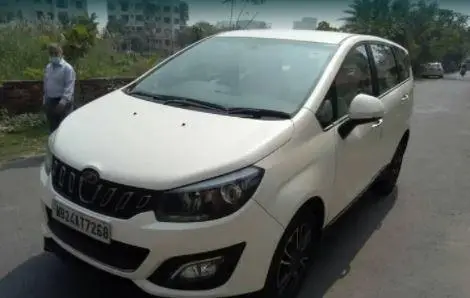 Mahindra Marazzo M8 8 STR 2019