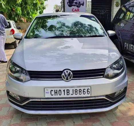 Volkswagen Ameo Highline 1.2L (P) 2016