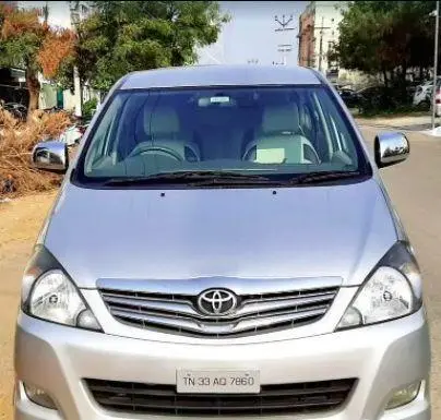 Toyota Innova 2.5 V 7 STR 2010