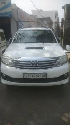 Toyota Fortuner 3.0 4x2 MT 2014