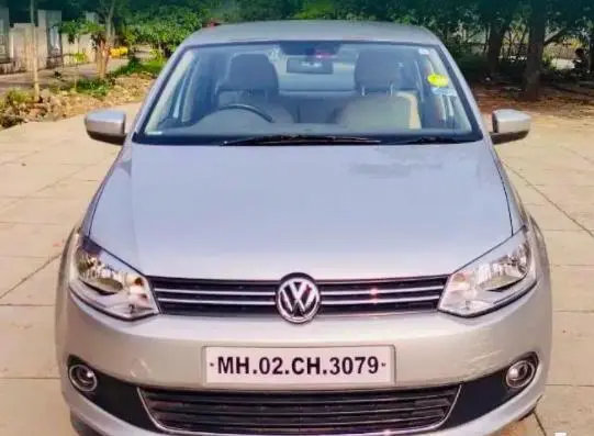 Volkswagen Vento 1.6L Highline 2012