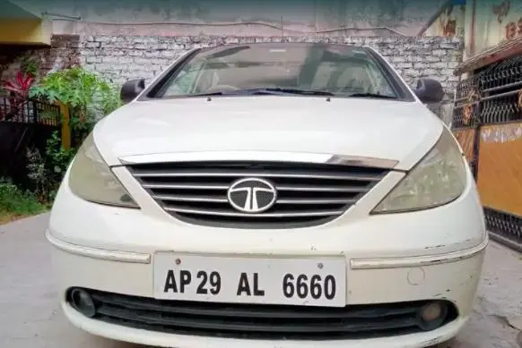 Tata Indica Vista Quadrajet LS 2010