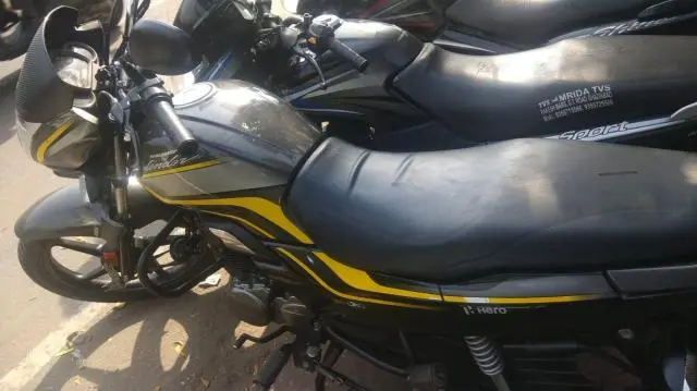 Hero Super Splendor Self Drum Alloy 125cc BS6 2020