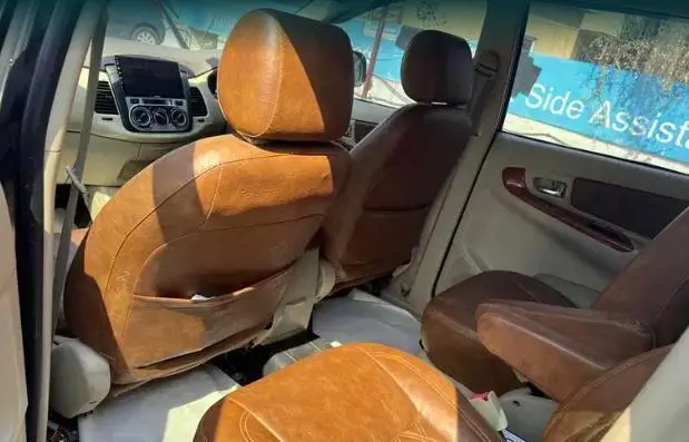 Toyota Innova 2.5 V 7 STR 2008