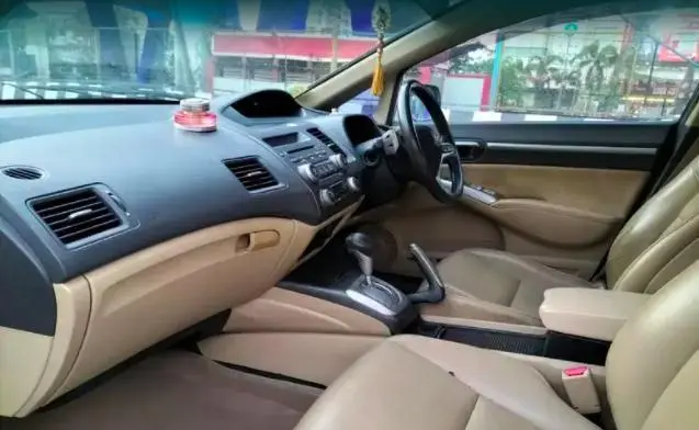 Honda Civic 1.8 V 2010