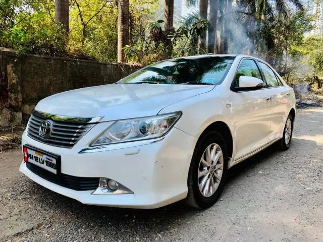 Toyota Camry 2.5 G AT 2015