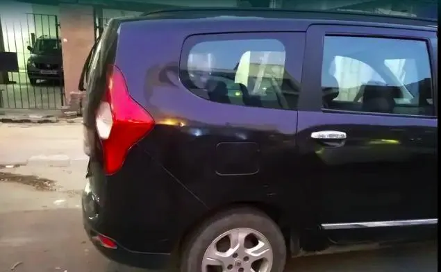 Renault Lodgy 110 PS RXZ 7 STR 2015