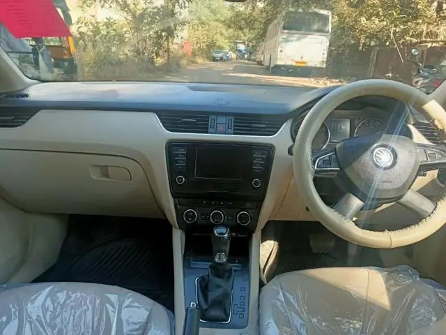 Skoda Octavia ELEGANCE 1.8 TSI AT 2013