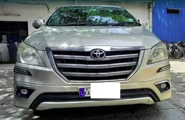 Toyota Innova 2.5 V 7 STR 2014