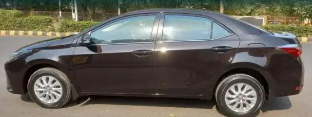 Toyota Corolla Altis 1.8 G 2018