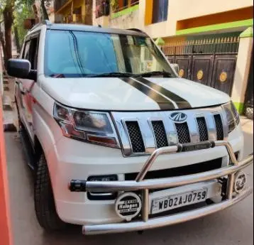 Mahindra TUV300 T8 mHAWK100 2016