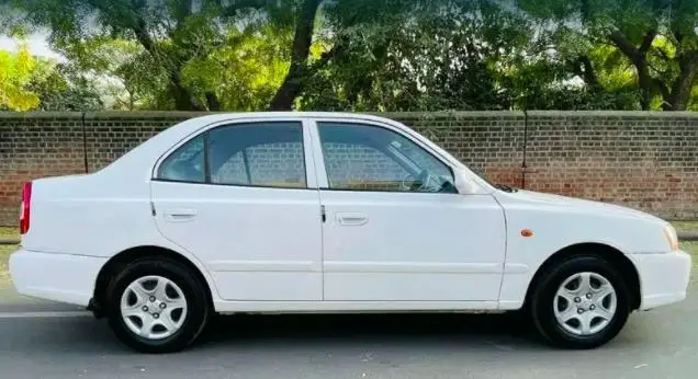 Hyundai Accent Executive CNG 2010