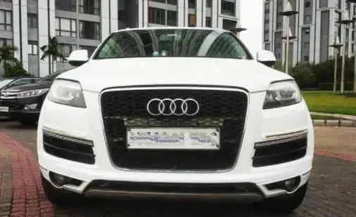 Audi Q7 3.0 TDI quattro Technology Pack 2013