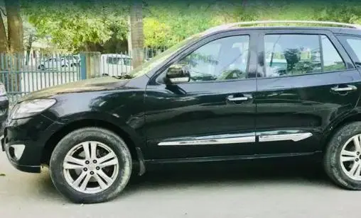 Hyundai Santa Fe 2WD MT 2011