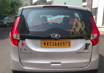 Mahindra Marazzo M2 8 STR 2020