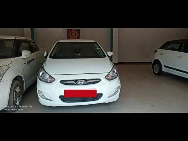 Hyundai Verna 1.6 CRDI EX 2012
