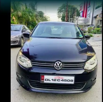 Volkswagen Vento 1.6L Highline 2011