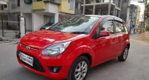 Ford Figo 1.4 TDCI TITANIUM 2013