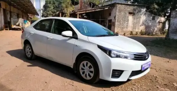 Toyota Corolla Altis 1.8 J 2016