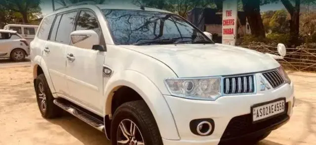 Mitsubishi Pajero Sport 2.5 MT 2013