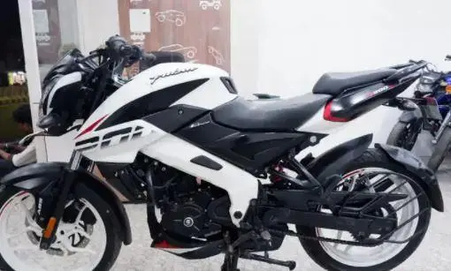 Bajaj Pulsar NS200 ABS BS6 2021