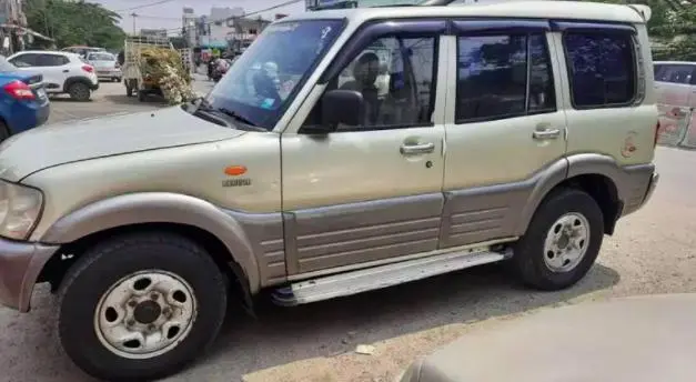 Mahindra Scorpio 2.6 TURBO 7 STR 2006