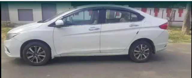 Honda City V i-DTEC 2017