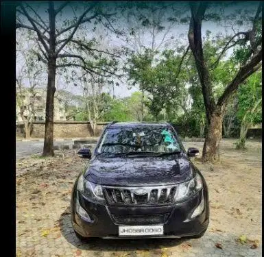 Mahindra XUV500 W10 AWD 2017