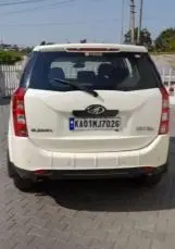 Mahindra XUV500 W8 2012