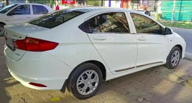 Honda City E i-DTEC 2016