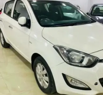 Hyundai i20 Asta 1.2 (O) With Sunroof 2012
