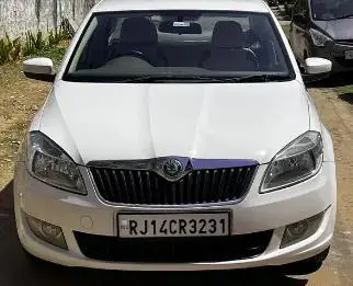 Skoda Rapid Elegance 1.6 TDI CR MT 2012
