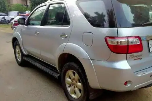 Toyota Fortuner 3.0 MT 4X4 2009