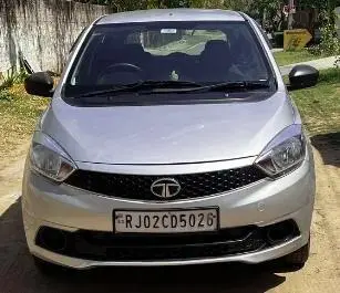 Tata Tiago Revotron XE 2017