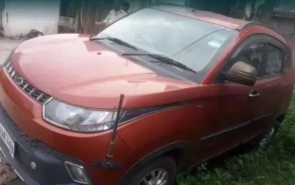 Mahindra KUV100 K8 D 6 STR 2016