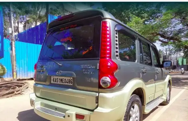 Mahindra Scorpio VLX 2WD AIRBAG BS IV 2013