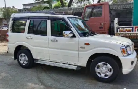 Mahindra Scorpio SLE BS IV 2014
